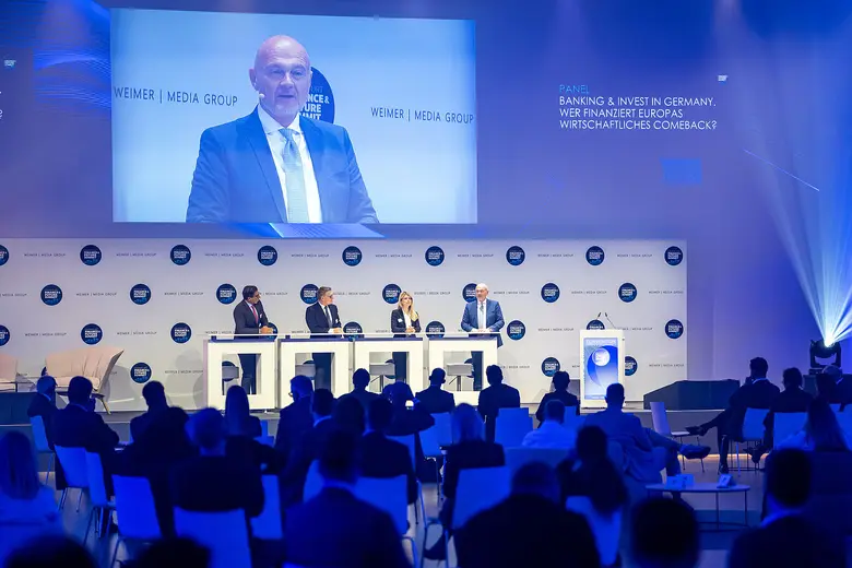 Panel „Banking & Invest in Germany" auf der Frankfurt Finance & Future Summit.