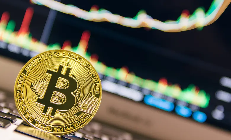 Bitcoin vor Kurs.