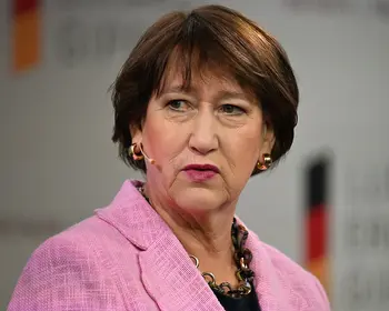 Hildegard Müller auf dem Gipfel-Podium am Tegernsee. 