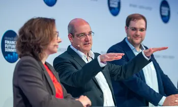 Experten disktutieren über Europas digitale Souveränität auf dem Frankfurt Finance & Future Summit. . 