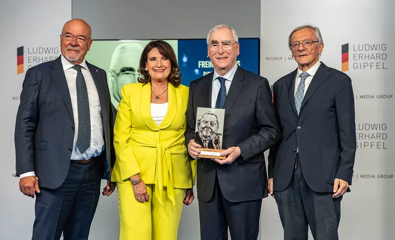 Verleihung Freiheitspreis der Medien an Theo Waigel. 