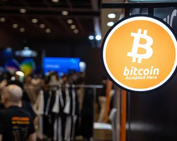 Zeichen für Akzeptanz von Bitcoin als Zahlungsmittel.