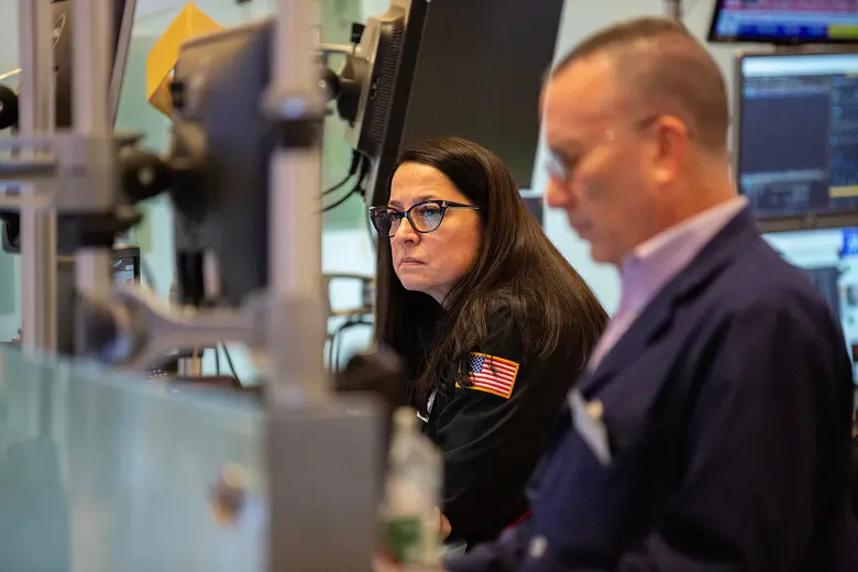 Trader bei der Arbeit an der New York Stock Exchange (NYSE).