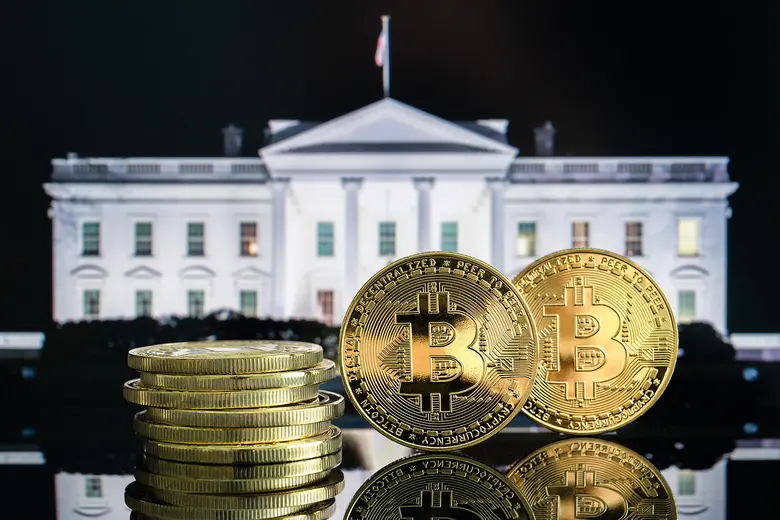 Bitcoins vor dem White House in Washington DC. 